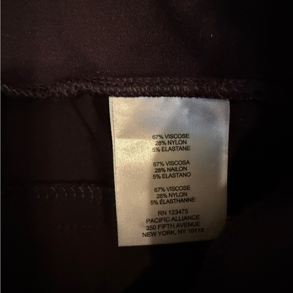 Jones New York Black Relaxed Dress Pants Slimming Stretch Gold Rivets Pull On SM - Picture 6 of 13